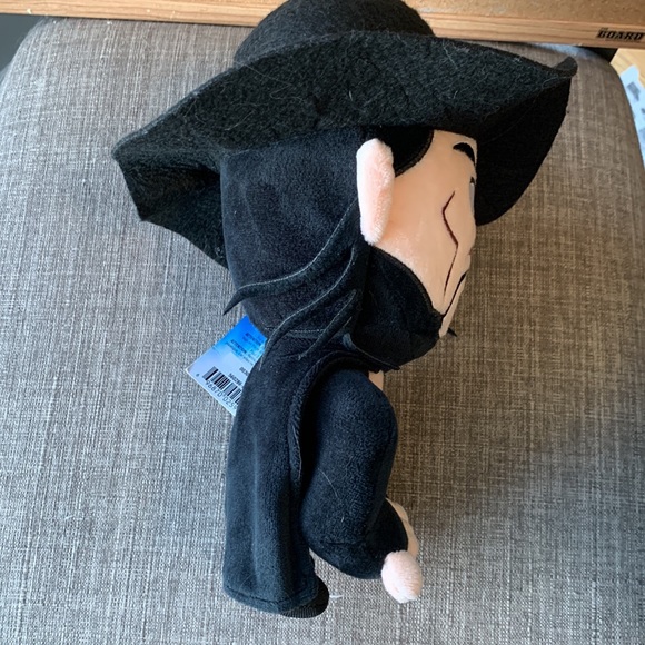 WWE Undertaker Plush - Picture 4 of 4